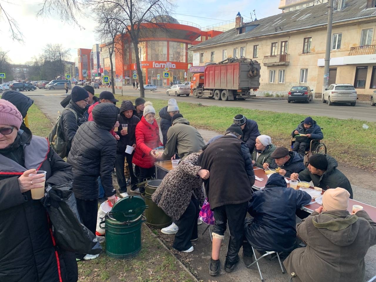 <span style="font-style: italic;">Колх.рынок </span>